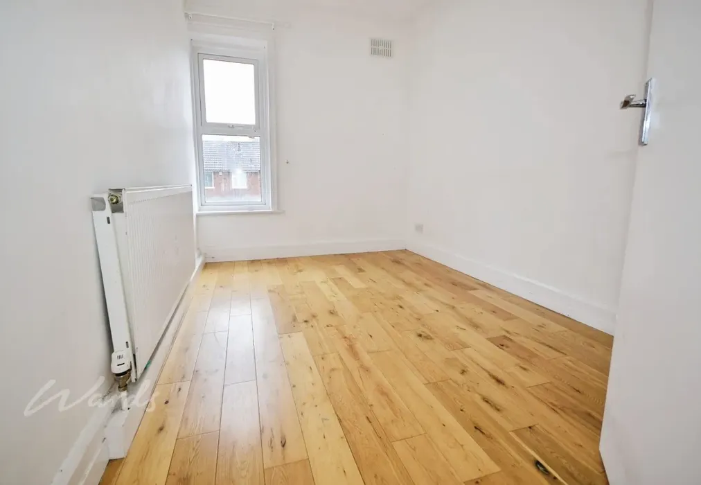 manor bed 2 - Manor Street Gillingham ME7 - Wards of Kent