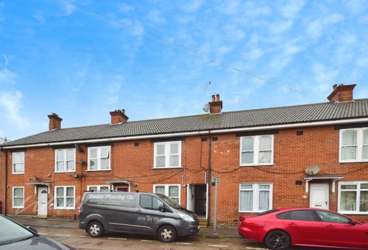 Manor Street Gillingham ME7 - Wards of Kent