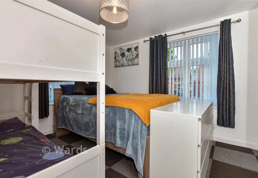 Bedroom - Cobnut Avenue, Maidstone, Kent - Wards of Kent