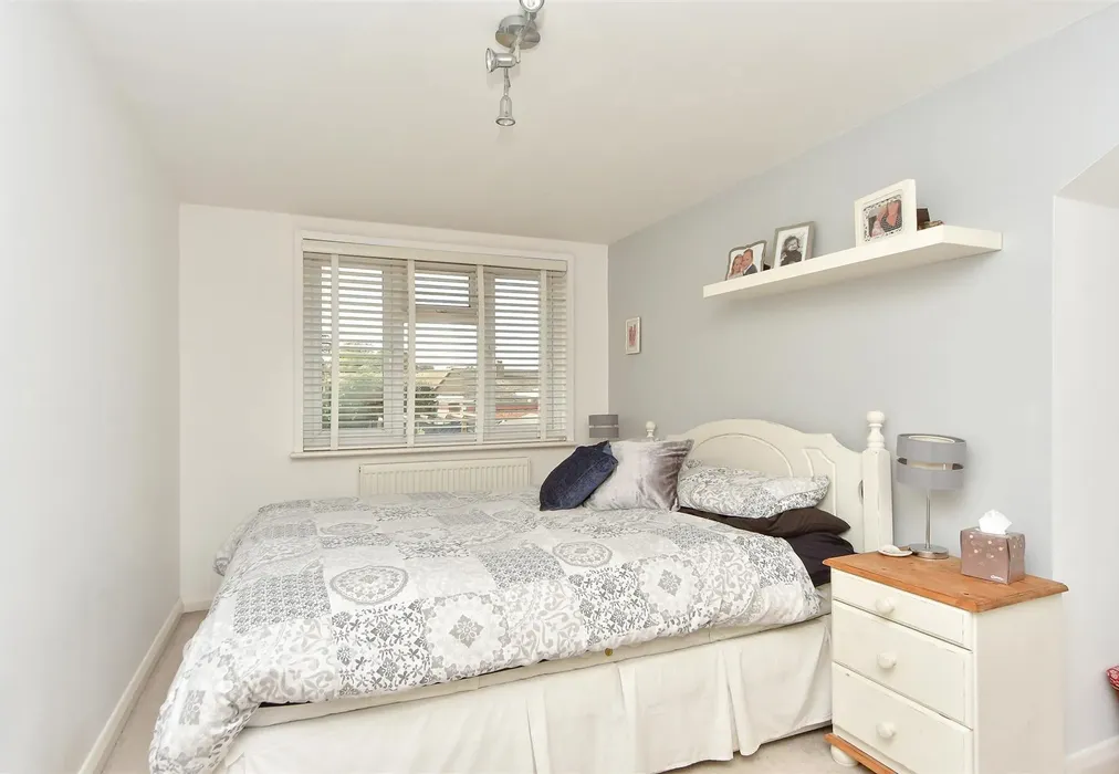 Bedroom 3 - St. Margaret's Drive, Wigmore, Gillingham, Kent - Wards of Kent