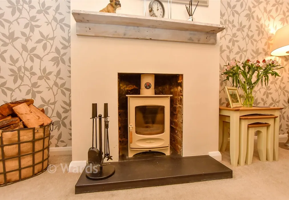 Internal Feature - St. Margaret's Drive, Wigmore, Gillingham, Kent - Wards of Kent