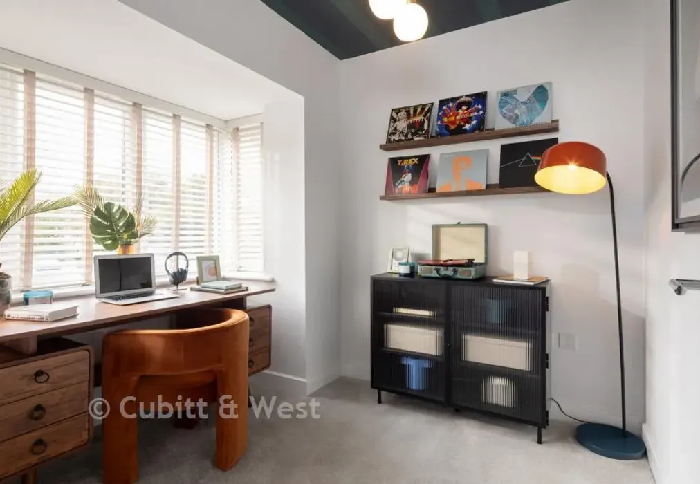 Study - Braeburn Fields, Broadstone Crescent, Crowborough, East Sussex - Wards of Kent