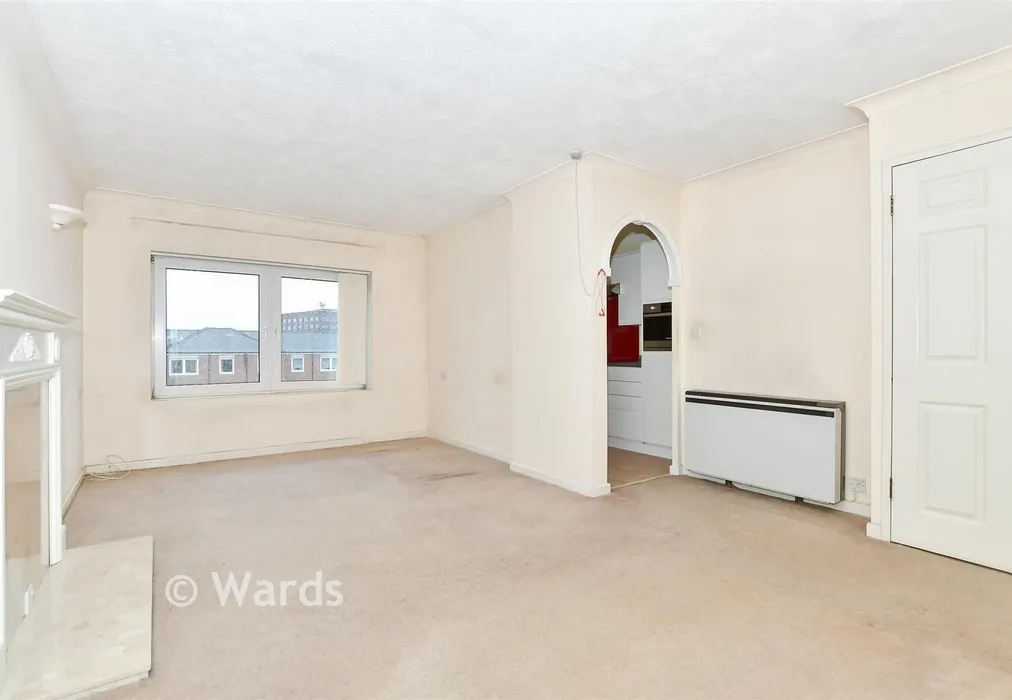 Lounge - Queen Anne Road, Maidstone, Kent - Wards of Kent