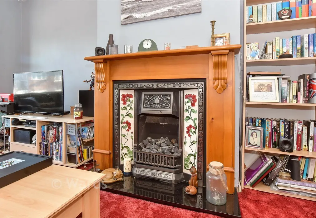 Internal Feature - Shirley Avenue, Ramsgate, Kent - Wards of Kent