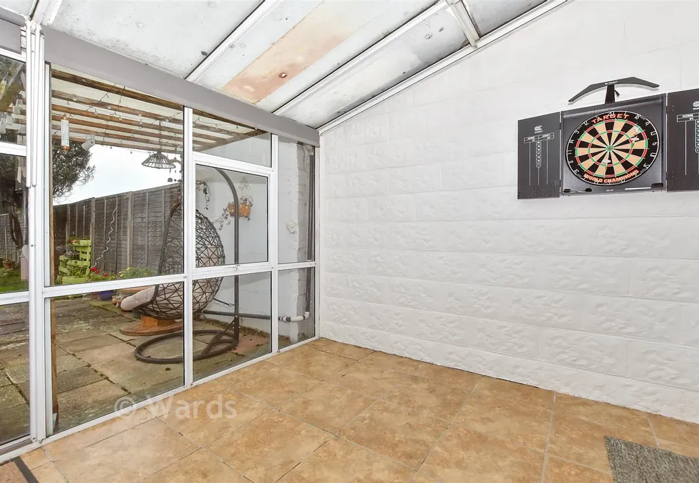 Conservatory - Castle Way, Leybourne, Kent - Wards of Kent