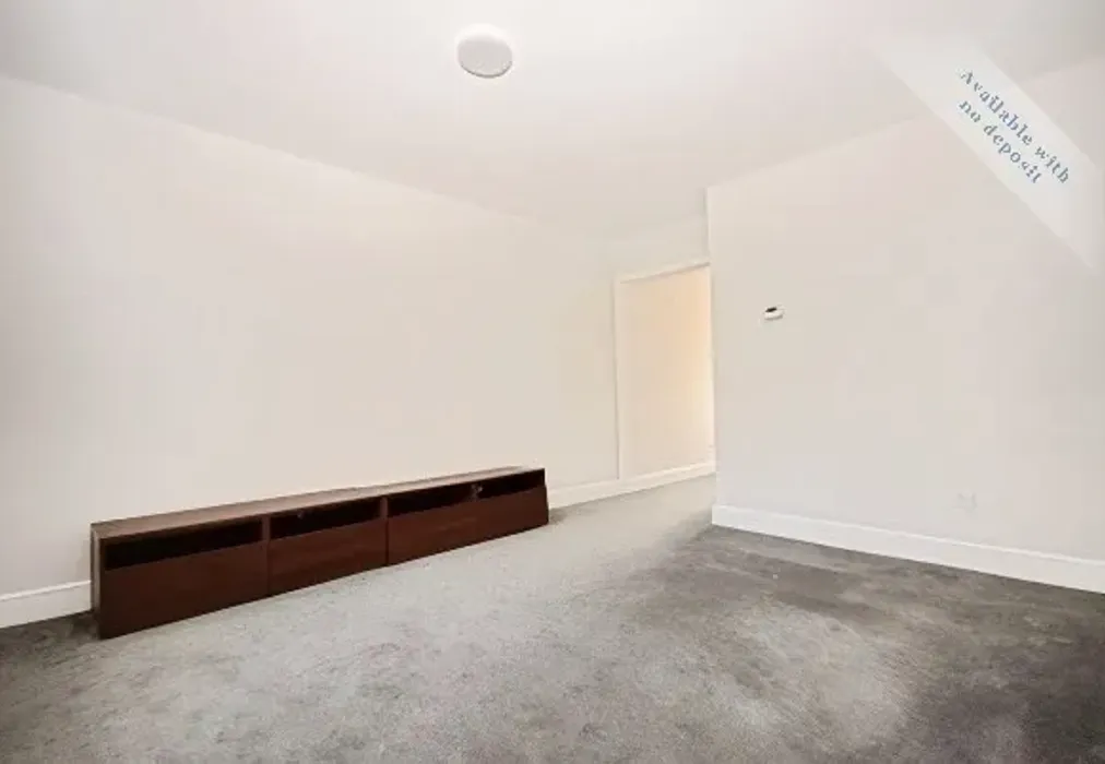 48ae4c7a-lounge - Boytons, Basildon, SS15 - Wards of Kent