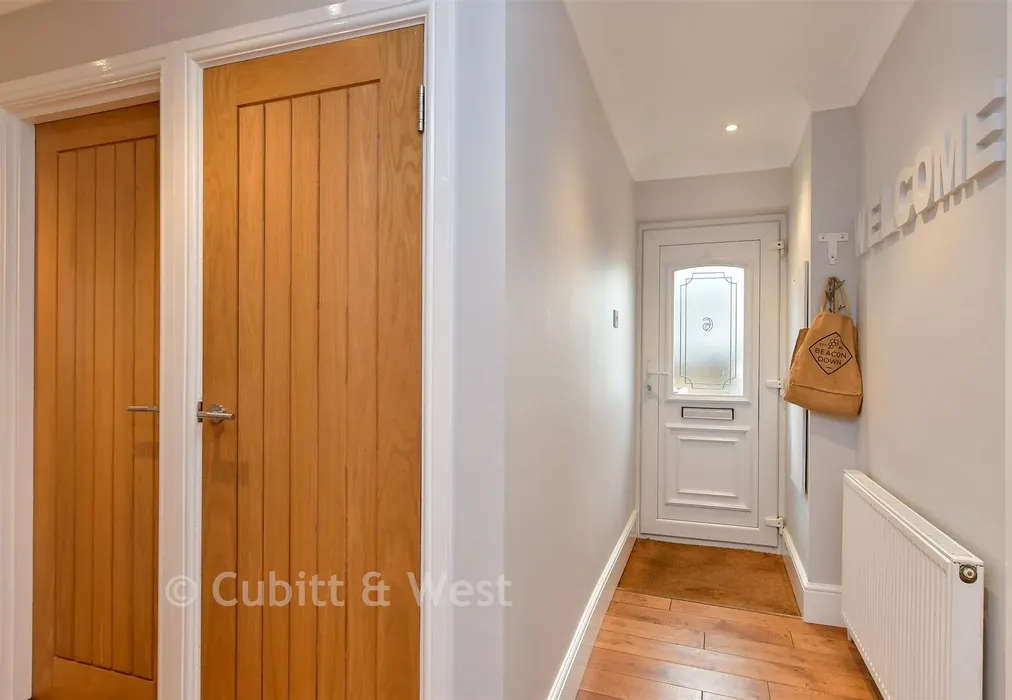 Hallway - Pitt Gardens, Woodingdean, Brighton, East Sussex - Wards of Kent