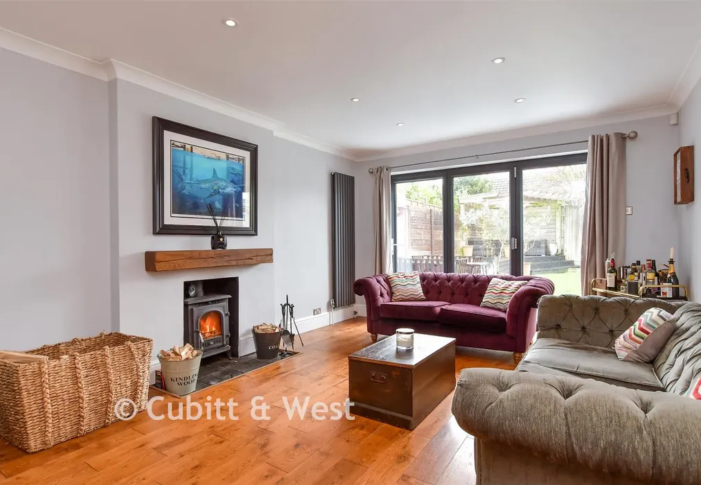 Lounge - Pitt Gardens, Woodingdean, Brighton, East Sussex - Wards of Kent