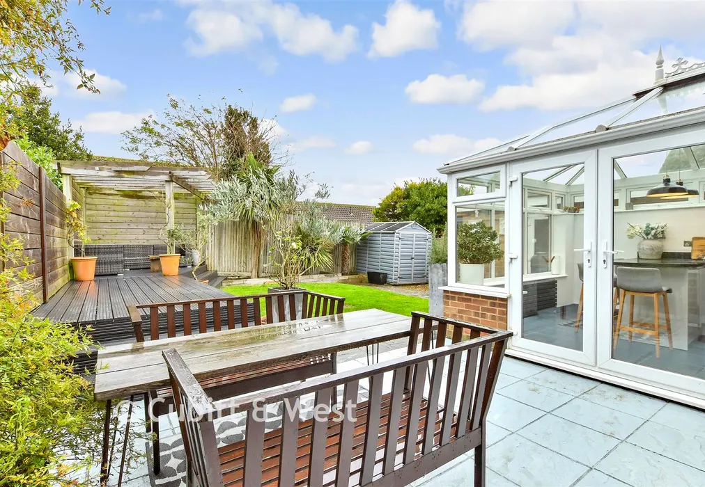 Patio / Decking - Pitt Gardens, Woodingdean, Brighton, East Sussex - Wards of Kent