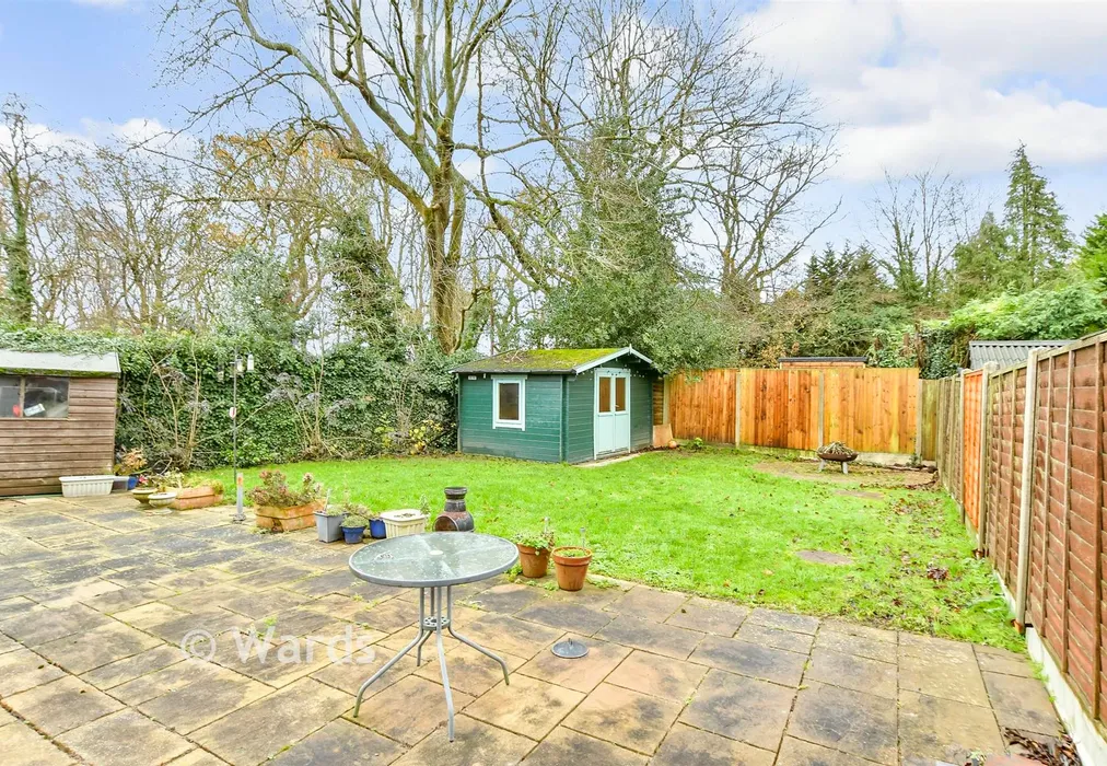 Rear Garden - Bennetts Avenue, West Kingsdown, Sevenoaks, Kent - Wards of Kent