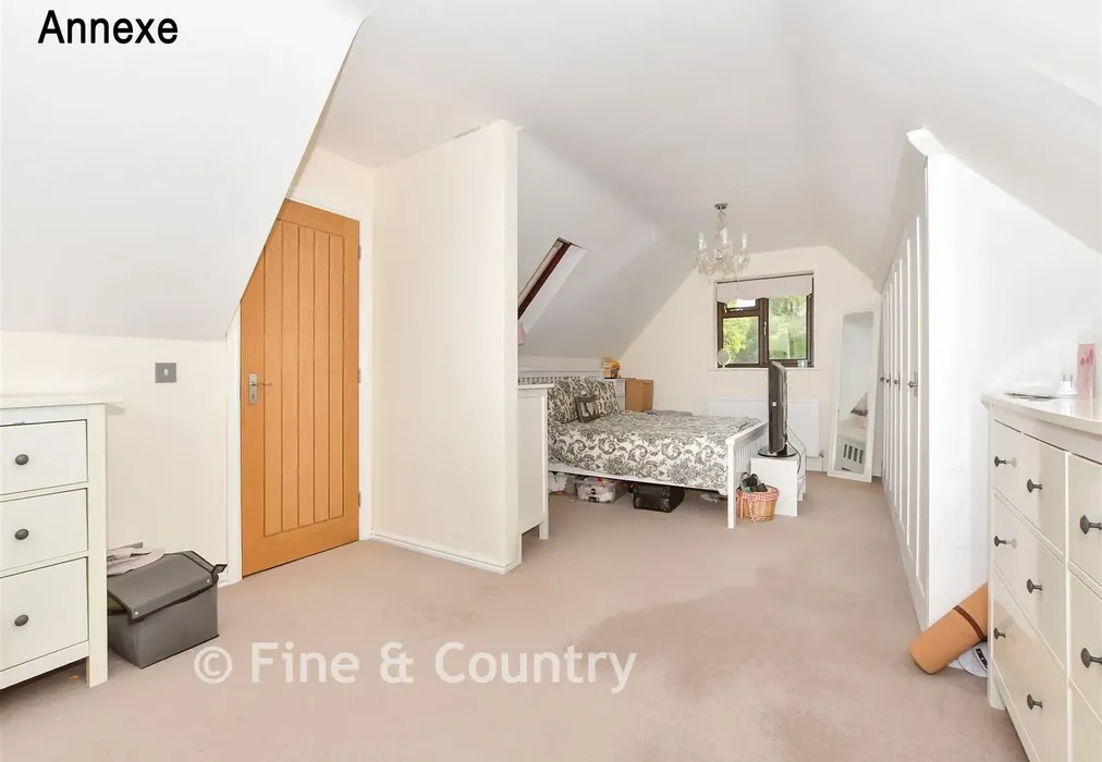 Annexe Bedroom 1 - Bromley Green Road, Ruckinge, Ashford, Kent - Wards of Kent