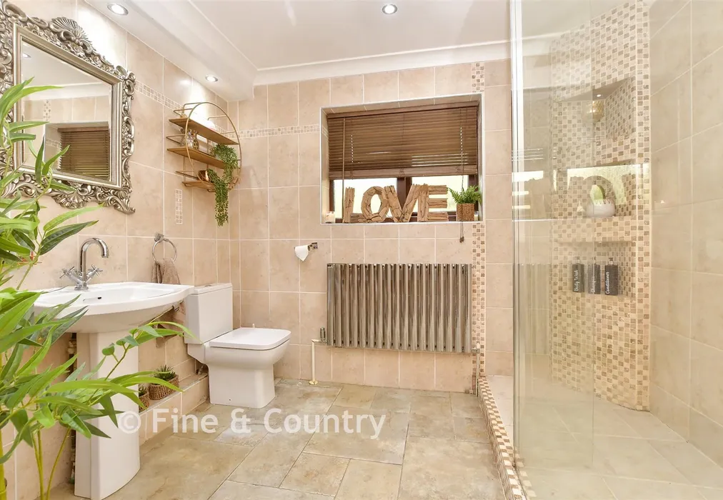 Family Shower Room - Bromley Green Road, Ruckinge, Ashford, Kent - Wards of Kent