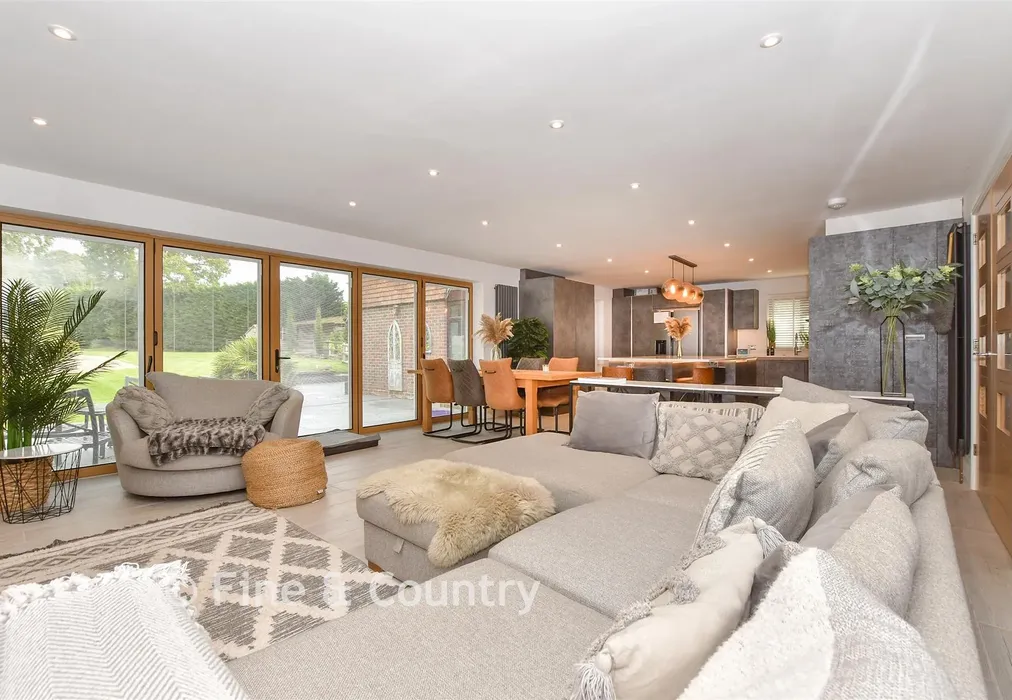 Kitchen/Dining/Living Room - Bromley Green Road, Ruckinge, Ashford, Kent - Wards of Kent