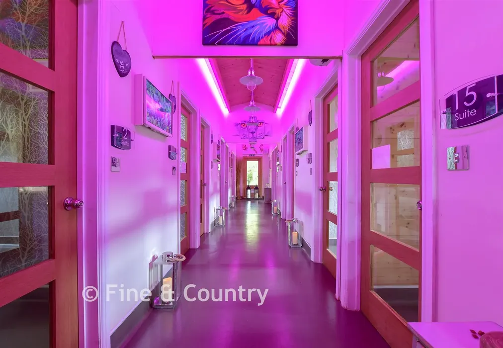 Inner Hallway - Bromley Green Road, Ruckinge, Ashford, Kent - Wards of Kent