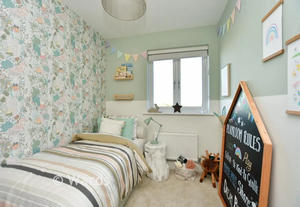 Bedroom 3 - Ham Road, Faversham Lakes, Faversham, Kent - Wards of Kent