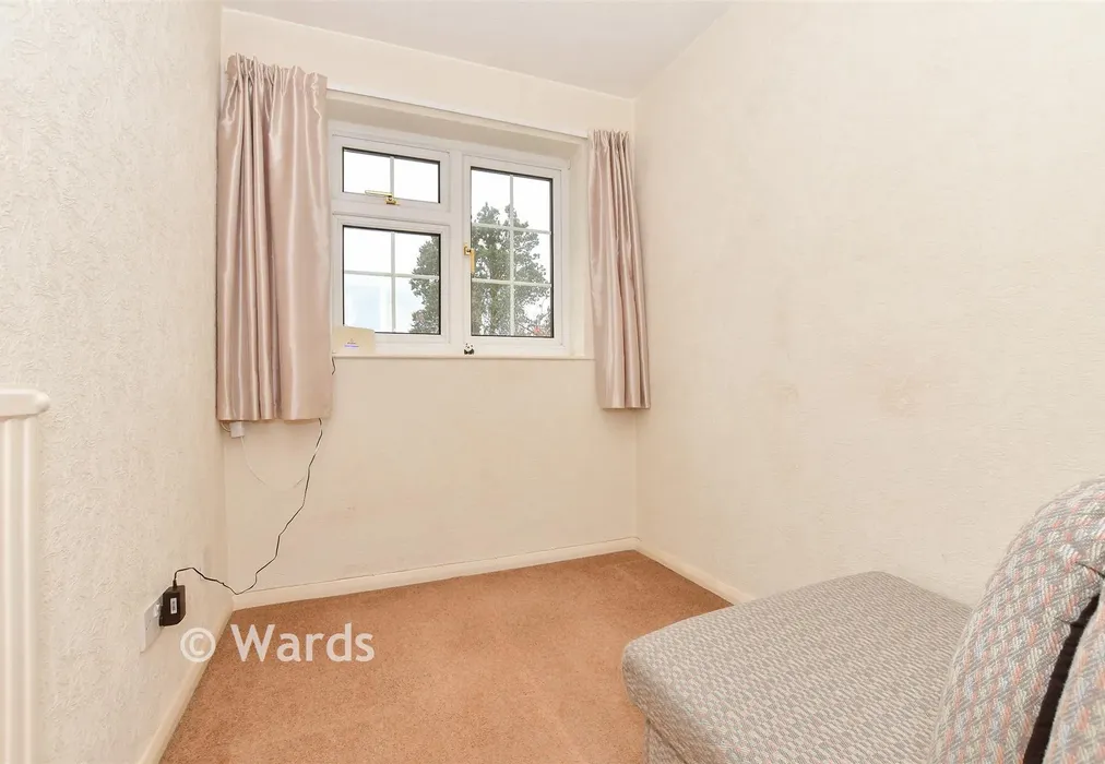 Bedroom 3 - Liverpool Road, Walmer, Deal, Kent - Wards of Kent