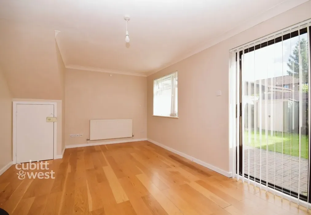 23f44693-DSC_0203 - Cornflower Lane, Croydon CR0 - Wards of Kent