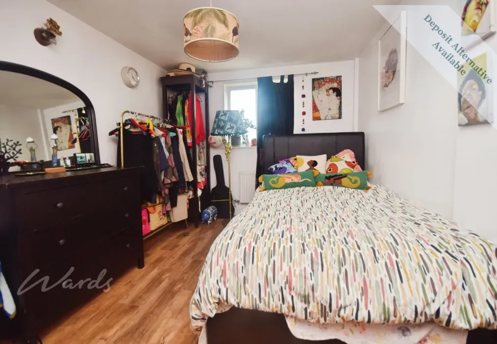 Bedroom 1 - Rendezvous Street Folkestone CT20 - Wards of Kent