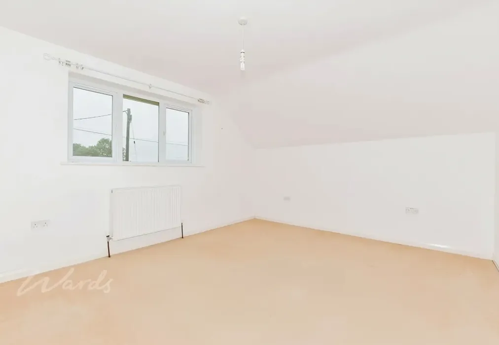 Bedroom 1 - Canterbury Road Densole CT18 - Wards of Kent