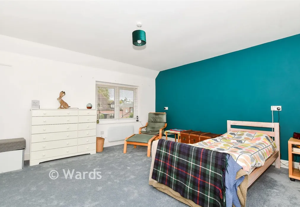 Bedroom 1 - Atwater Court, Lenham, Maidstone, Kent - Wards of Kent
