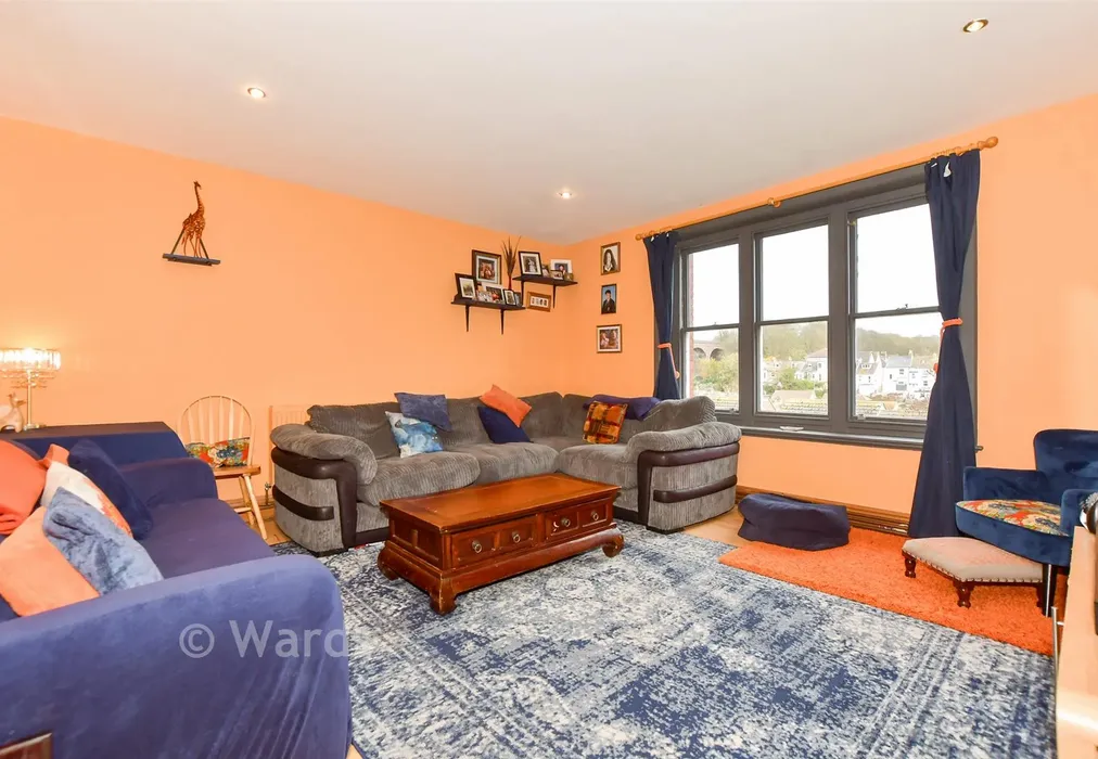 Lounge - Foord Road, Folkestone, Kent - Wards of Kent