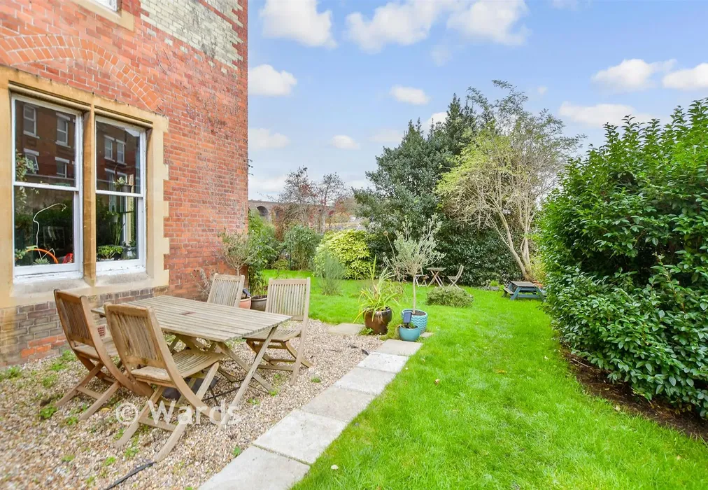 Communal Gardens - Foord Road, Folkestone, Kent - Wards of Kent