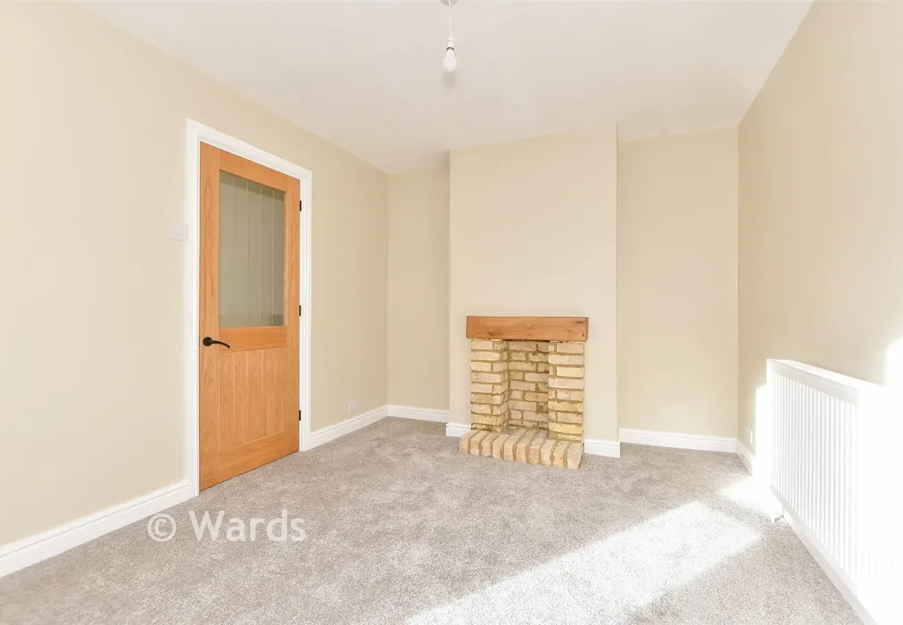 Living Room - Sidney Street, Folkestone, Kent - Wards of Kent