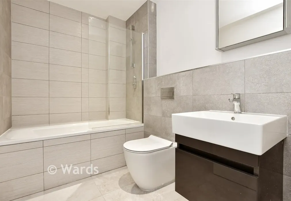 Bathroom - Millers Hill, The Bread Factory, Ramsgate, Kent - Wards of Kent