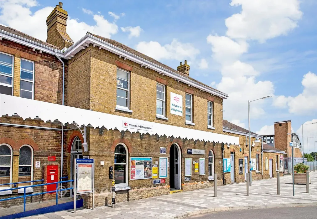 Sittingbourne Station - Chestnut Grove, Borden, Sittingbourne, Kent - Wards of Kent