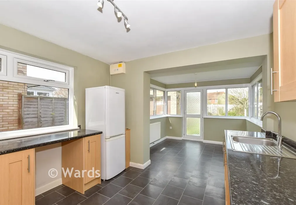 Kitchen Area - Rushford Close, Headcorn, Ashford, Kent - Wards of Kent