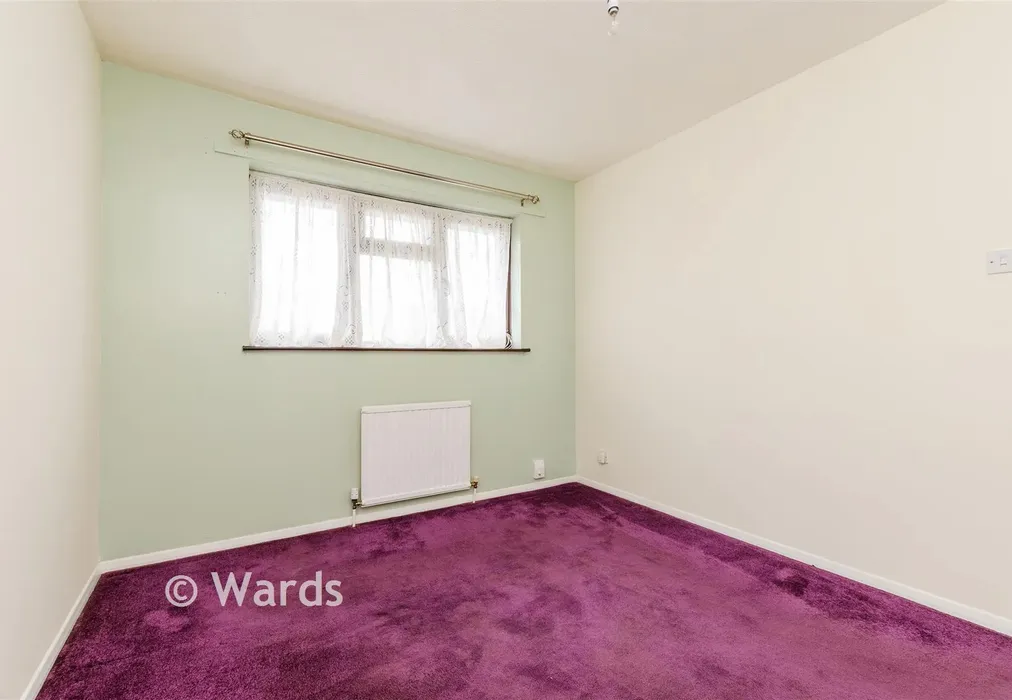 Bedroom 1 - Ormesby Close, London - Wards of Kent