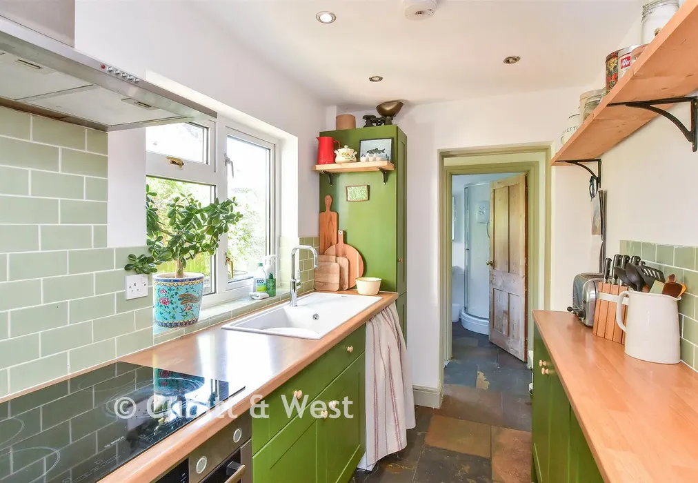 Kitchen - New Road, Ridgewood, Uckfield, East Sussex - Wards of Kent