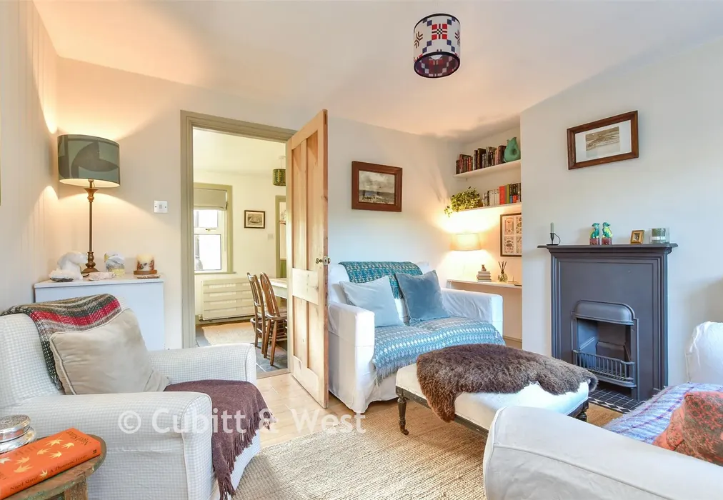 Lounge - New Road, Ridgewood, Uckfield, East Sussex - Wards of Kent