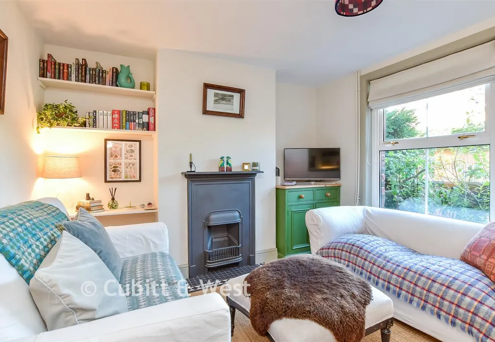 Lounge - New Road, Ridgewood, Uckfield, East Sussex - Wards of Kent