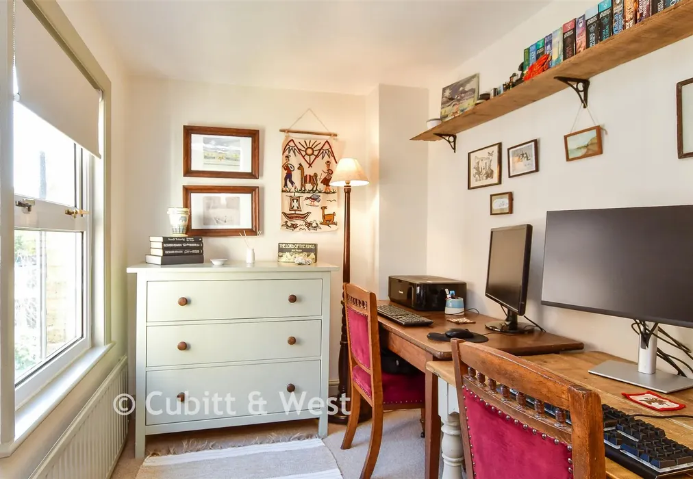 Bedroom 3 - New Road, Ridgewood, Uckfield, East Sussex - Wards of Kent