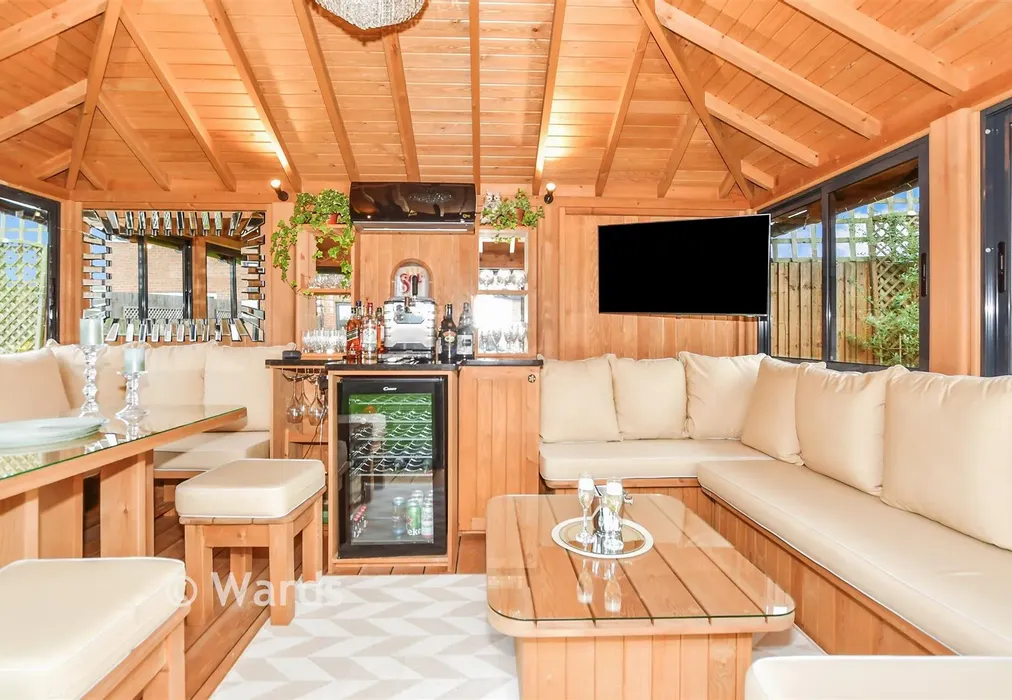 External Feature - Collier Street, Maidstone, Kent - Wards of Kent