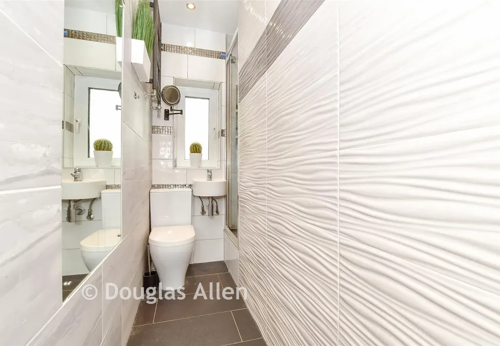 Shower Room - Elm Park Avenue, Hornchurch, Essex - Wards of Kent