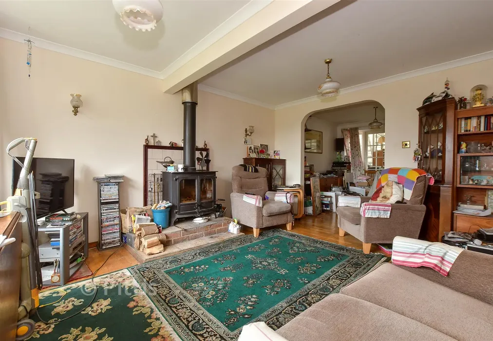Lounge - Carpenters Lane, Brook, Newport, Isle of Wight - Wards of Kent