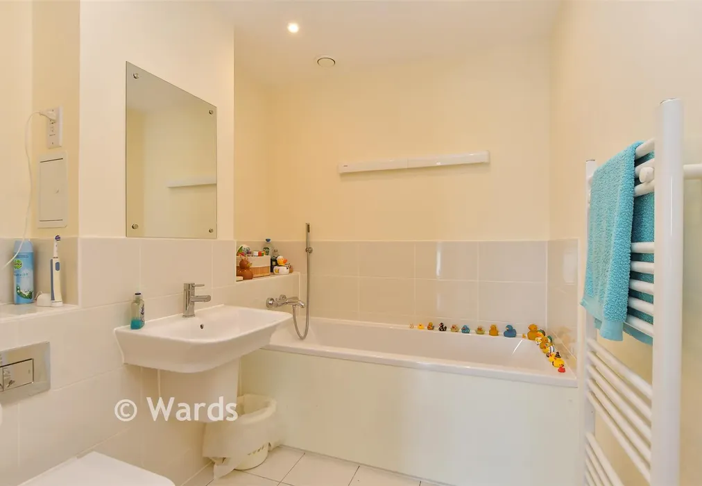 Bathroom - Dunlin Drive, St. Mary's Island, Chatham, Kent - Wards of Kent