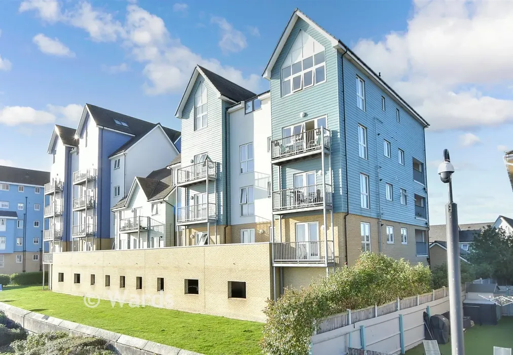 External (Web) - Dunlin Drive, St. Mary's Island, Chatham, Kent - Wards of Kent