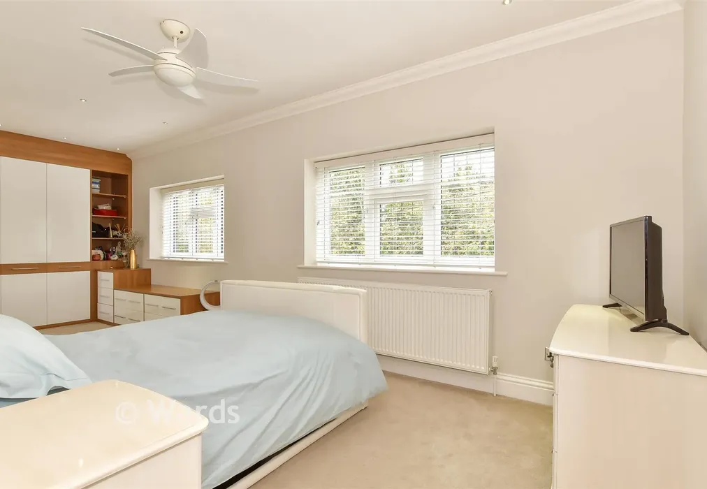 Bedroom 2 - Dillywood Lane, Higham, Rochester, Kent - Wards of Kent