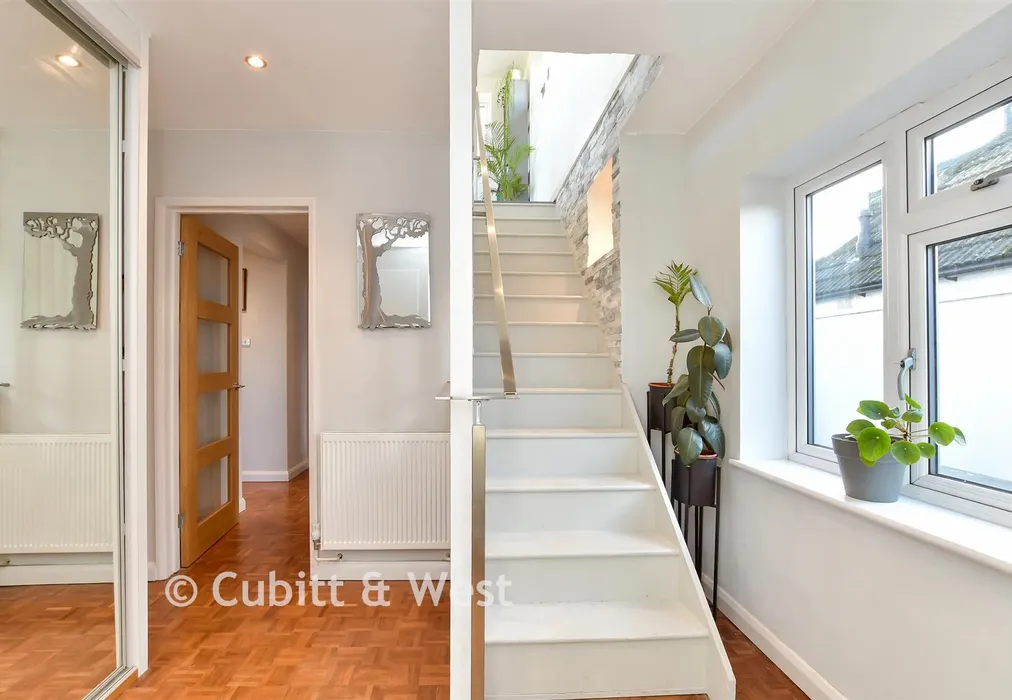 Hallway - Downsview Avenue, Woodingdean, Brighton, East Sussex - Wards of Kent
