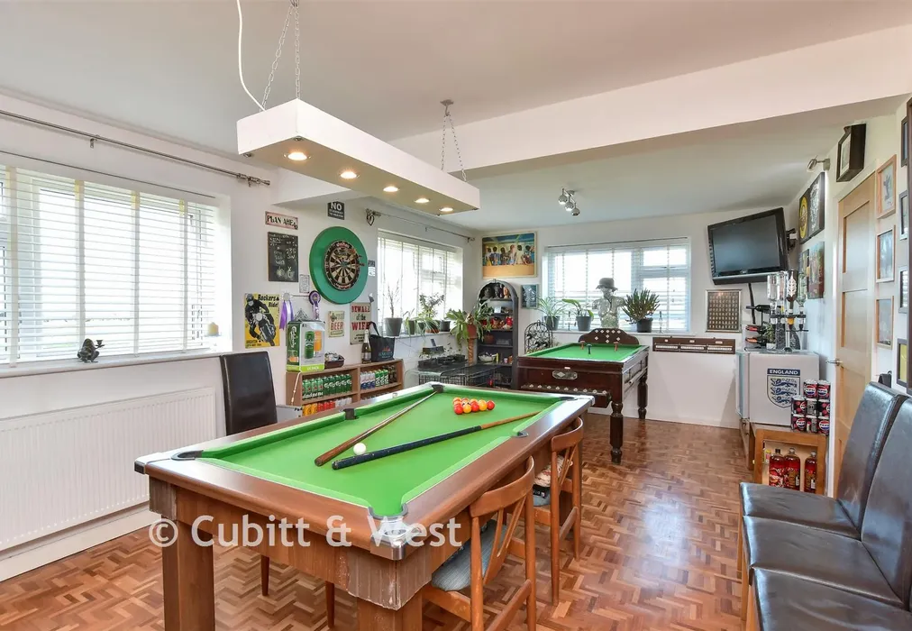 Bedroom 2 - Downsview Avenue, Woodingdean, Brighton, East Sussex - Wards of Kent
