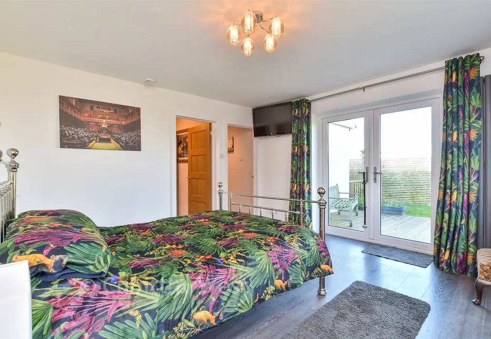 Bedroom 1 - Downsview Avenue, Woodingdean, Brighton, East Sussex - Wards of Kent