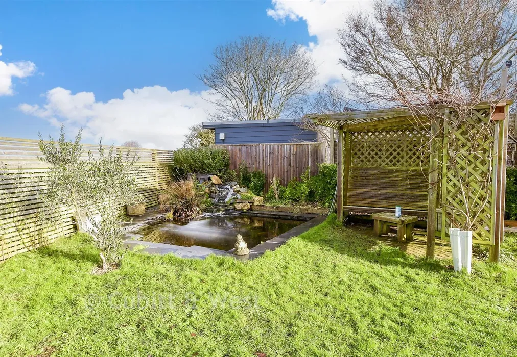 Rear Garden - Downsview Avenue, Woodingdean, Brighton, East Sussex - Wards of Kent