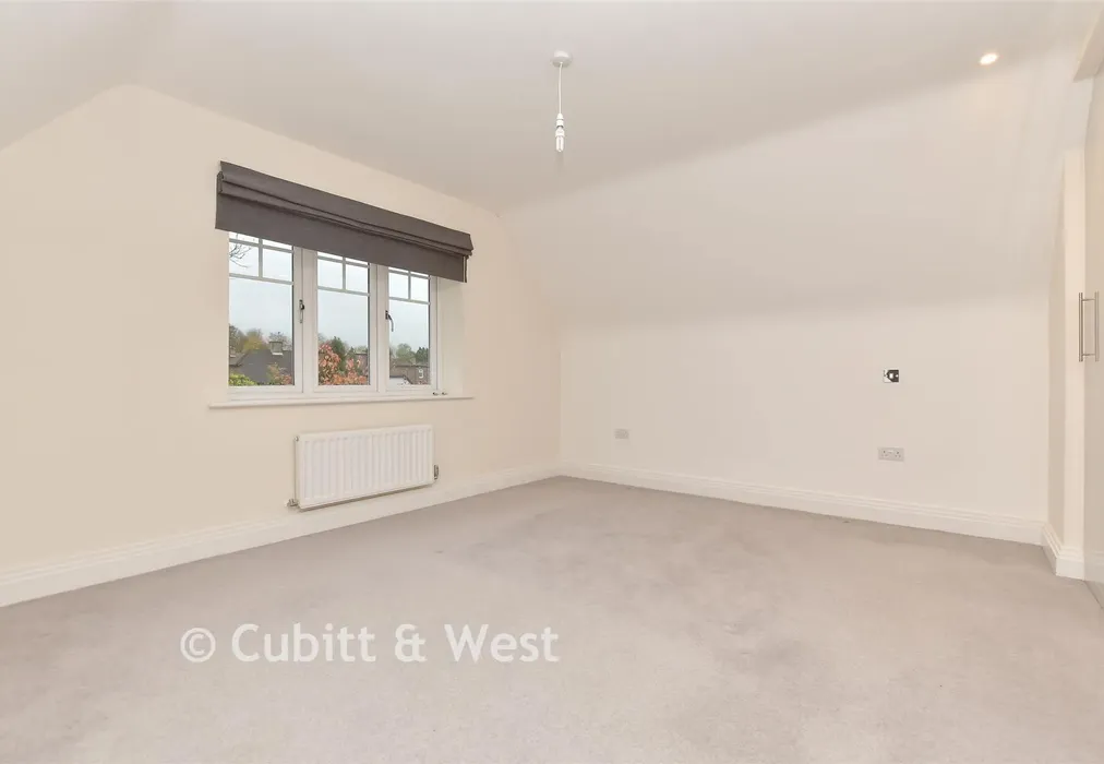 Bedroom 1 - Nower Close, Epsom, Surrey - Wards of Kent