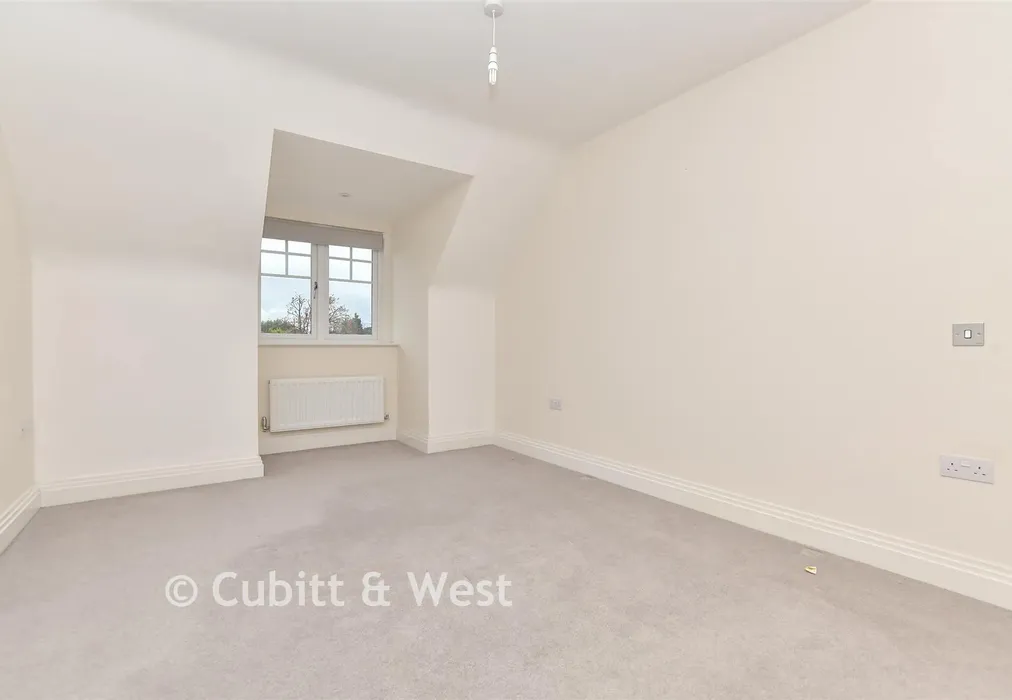 Bedroom 2 - Nower Close, Epsom, Surrey - Wards of Kent