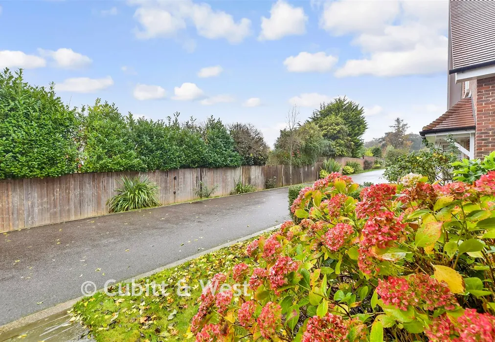 Street View - Nower Close, Epsom, Surrey - Wards of Kent