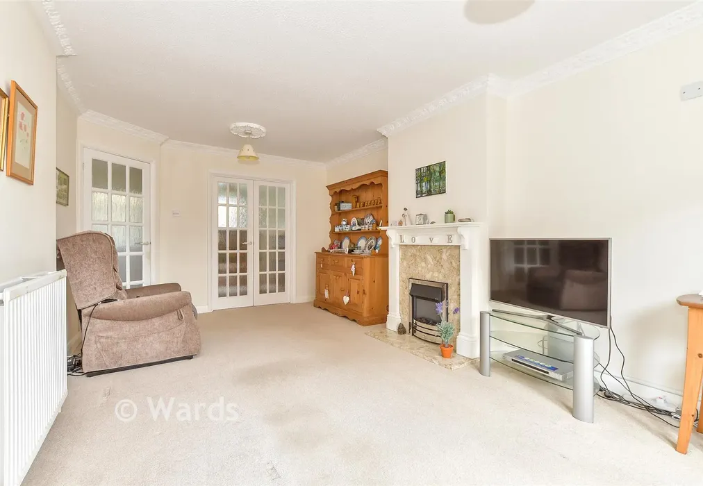Lounge - Rectory Fields, Cranbrook, Tonbridge, Kent - Wards of Kent