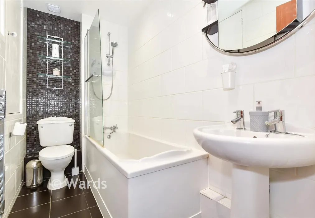 Bathroom - Chiltern Close, Downswood, Maidstone, Kent - Wards of Kent